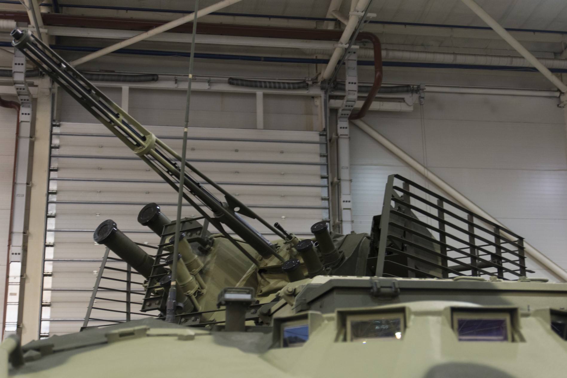 Порошенко показал новейшую сверхмощную военную машину для ВСУ: сеть в восторге 