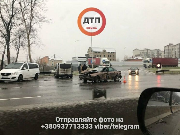 Более 100 ДТП и множество пострадавших: все подробности апокалипсиса на дорогах Киева