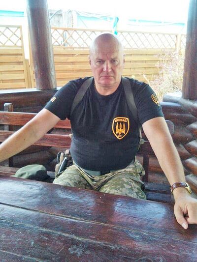 Розбій, блокада та куля під Іловайськом: що потрібно знати про арештованого екс-комбату "Донбасу"