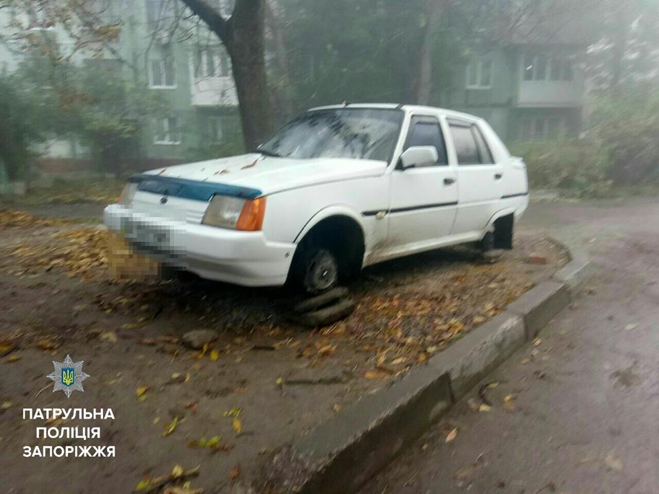 Запорожские воры оставили автомобили без колес (ФОТО)