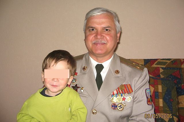 Валерий Корниенко с внуком