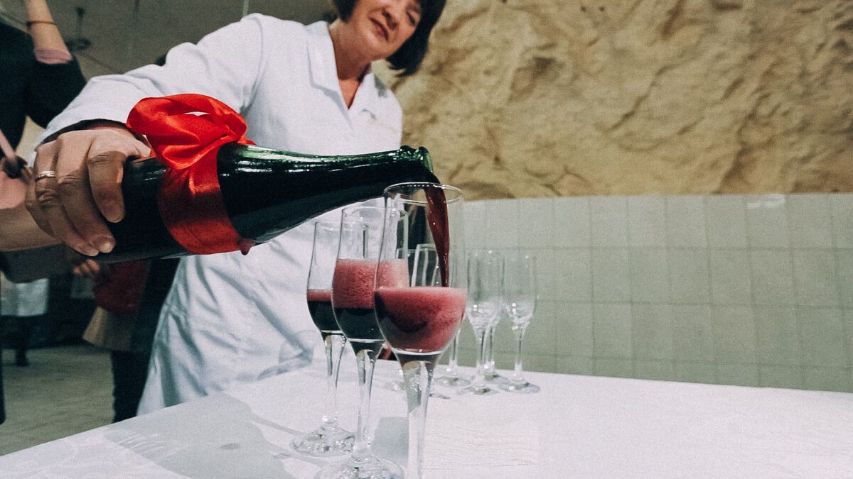 "Артвайнери" выпустили юбилейную 600-миллионную бутылку игристого вина