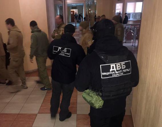 В Одесі розкрили масштабну аферу поліціянтів на 120 тис. доларів