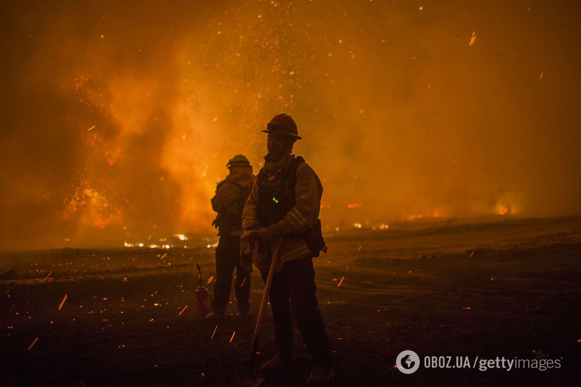 В Калифорнии бушует пожар: стало известно о новой угрозе