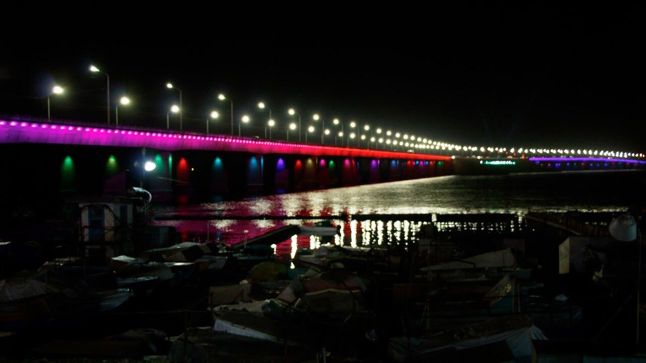 Огни переправы: Филатов представил уникальное динамическое освещение Кайдакского моста в Днепре