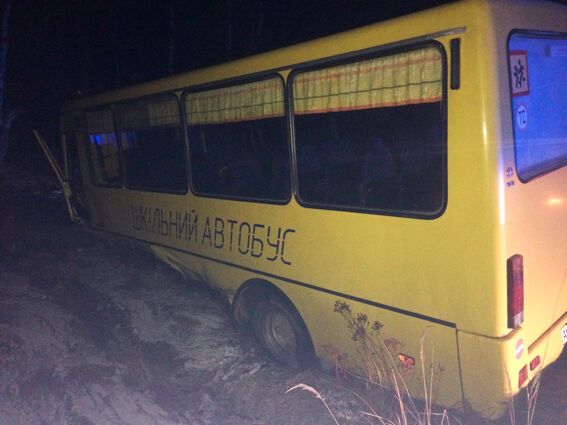 На Житомирщине автобус со школьниками попал в смертельное ДТП