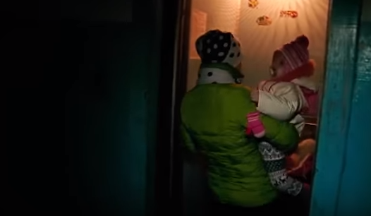 "Просимо піднімати": мешканці поскаржилися на платний ліфт у багатоповерхівці під Києвом