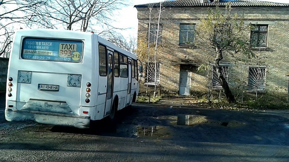 Кто забыл пройти СТО? Сеть разгневал беспредел возле школы в Киеве