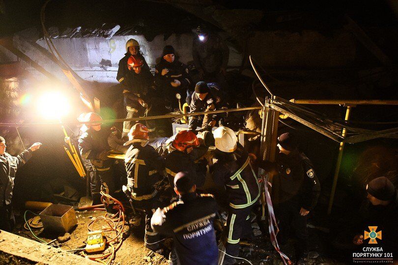 У Тернополі відбувся потужний вибух: люди потрапили в бетонну пастку