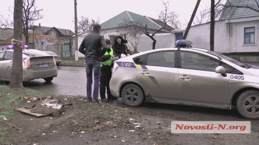Намагався втекти, але заснув: у Миколаєві п'яний таксист влаштував жорстку ДТП
