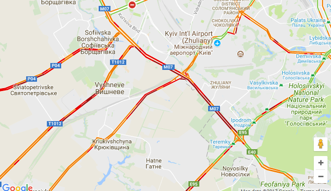 Сніг паралізував Київ: актуальна ситуація на дорогах