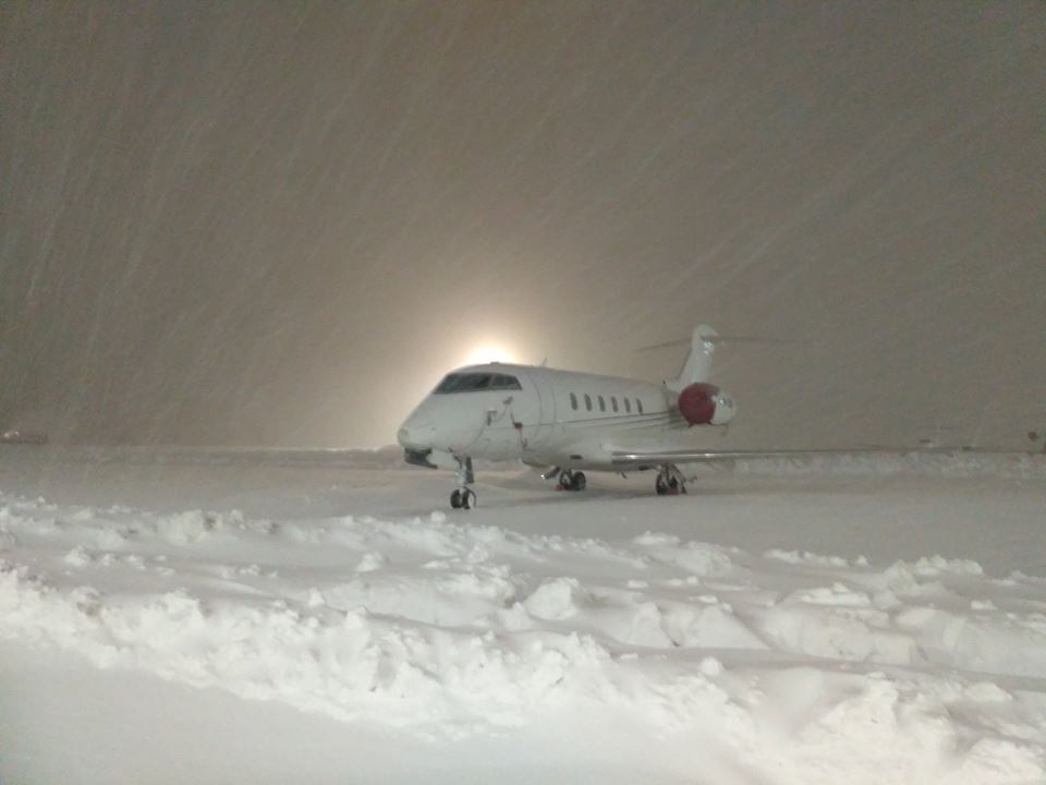 Аэропорт "Киев" в снегу