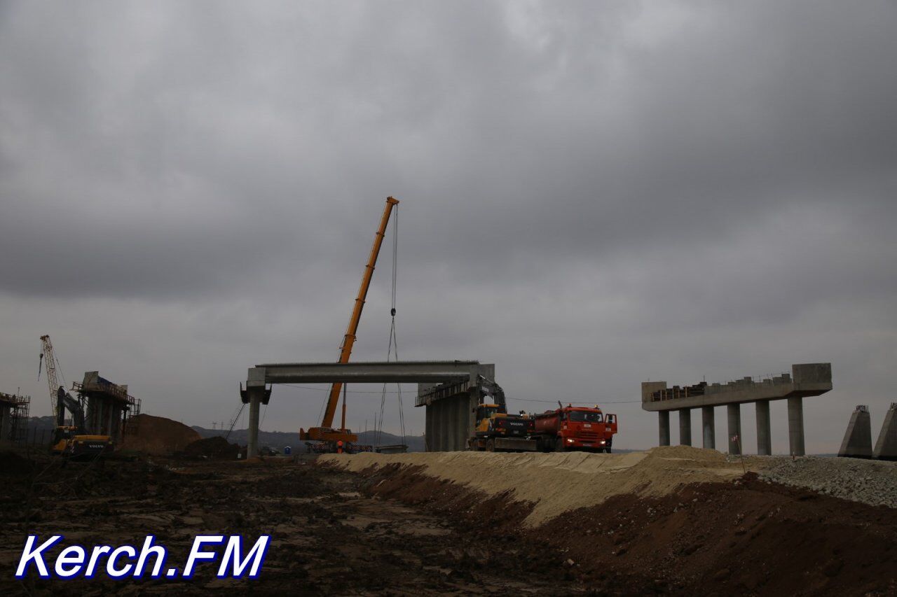 Будівництво Керченського мосту в Крим: з'явилися свіжі фото