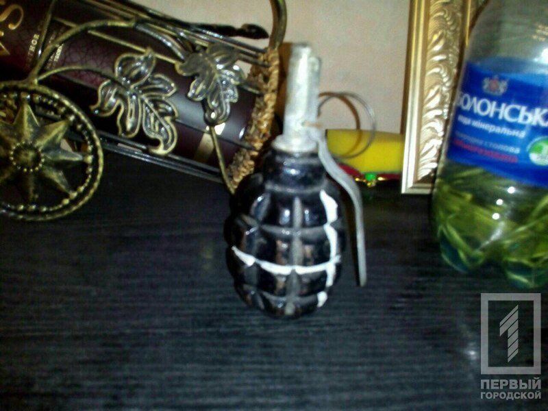 Випив і взяв дітей: депутат постріляв із балкона у Кривому Розі