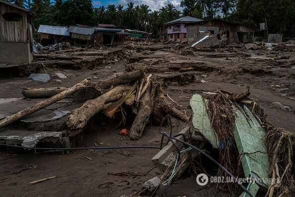 Смертоносный тайфун на Филиппинах: появились новые данные о жертвах и разрушениях