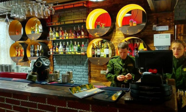 "Дохлый сепар": в оккупированном Донецке открыли провокационное кафе