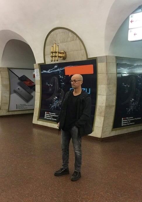 "Долго изучал список станций": в метро Киева засняли депутата Рады