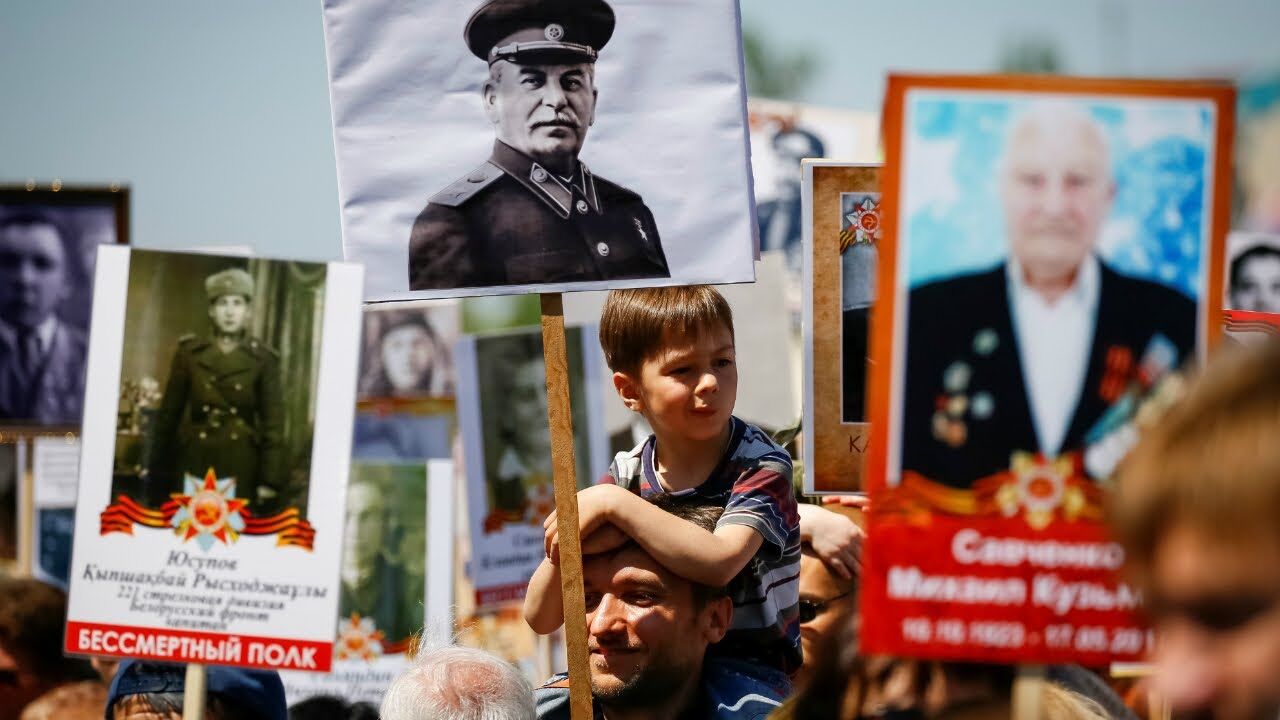  Окружение Путина постоянно сидит в мокрых штанах – российский журналист