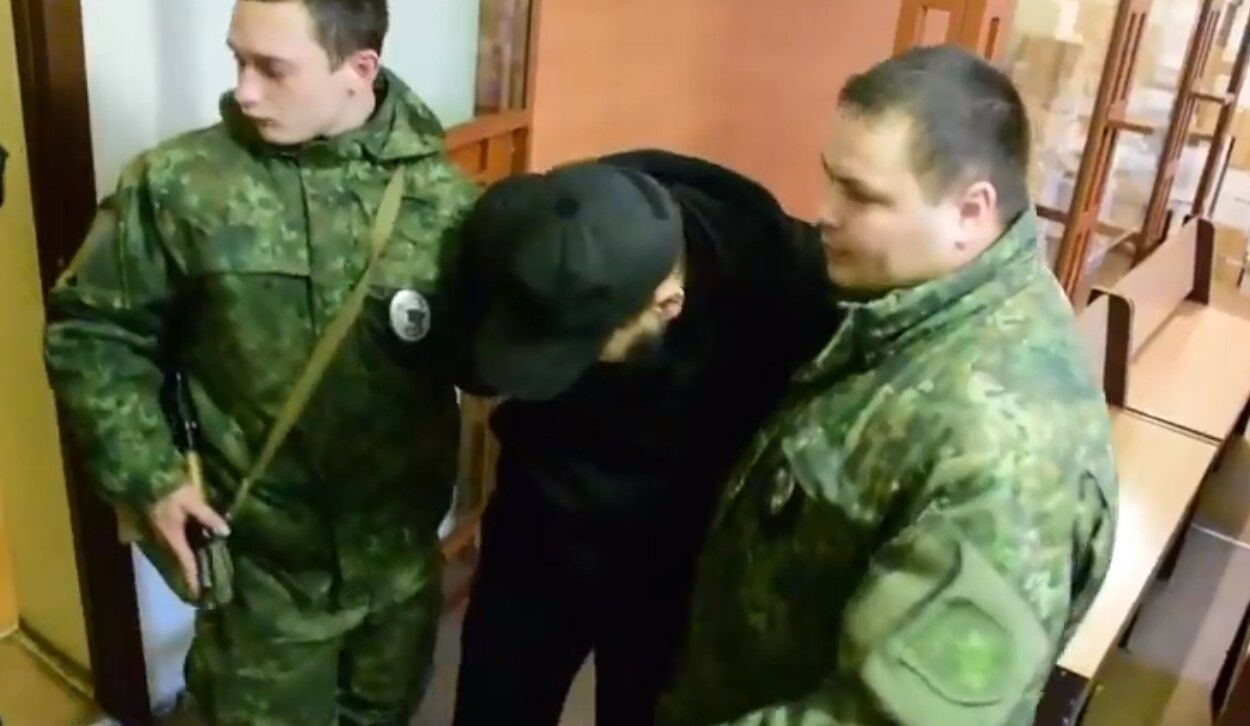 "Это было невыносимо!" Резонансный рассказ похищенного охранниками Семенченко АТОшника