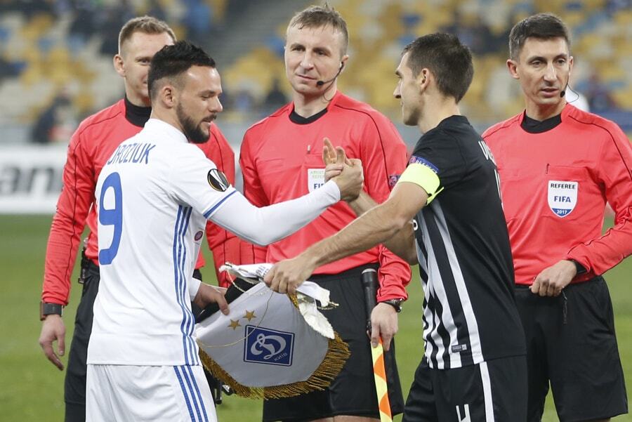 "Динамо" разгромной победой завершило групповой этап Лиги Европы