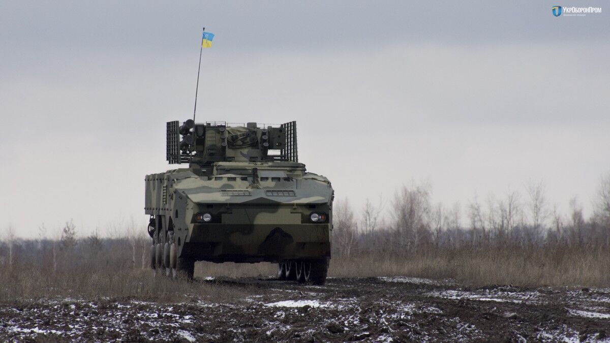 Сверхмощная боевая машина: в Украине показали новый БТР 