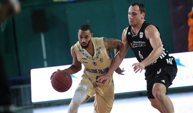 Черкаськи Мавпы - Будивельник