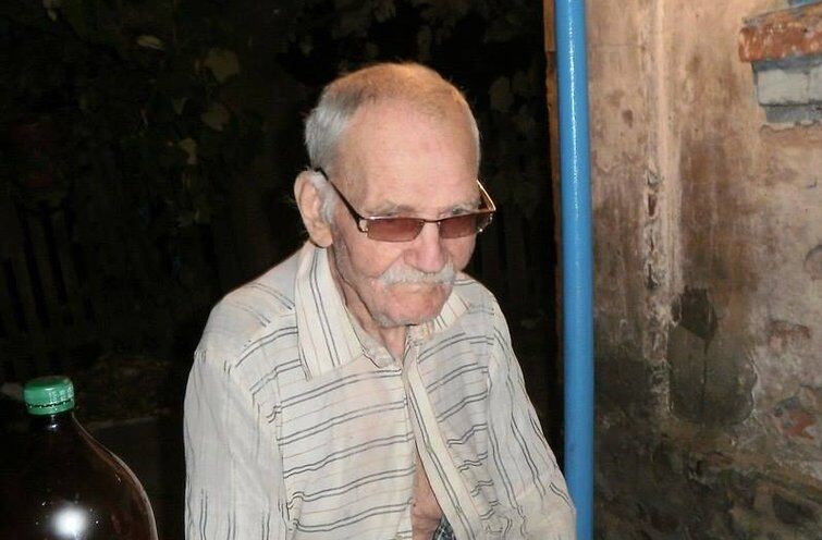 Помогите найти: в Киеве неизвестный забрал старика из больницы