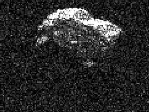 NASA показало снимки 200-метрового астероида, пролетевшего мимо Земли