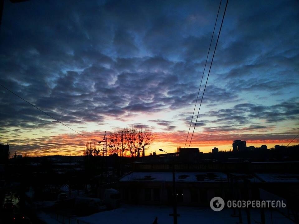 Сказочный закат: киевляне поделились завораживающими фотографиями