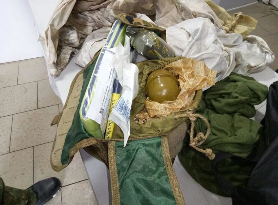 Могли попасть в мирные области: в Бахмуте задержали украинцев с арсеналом оружия