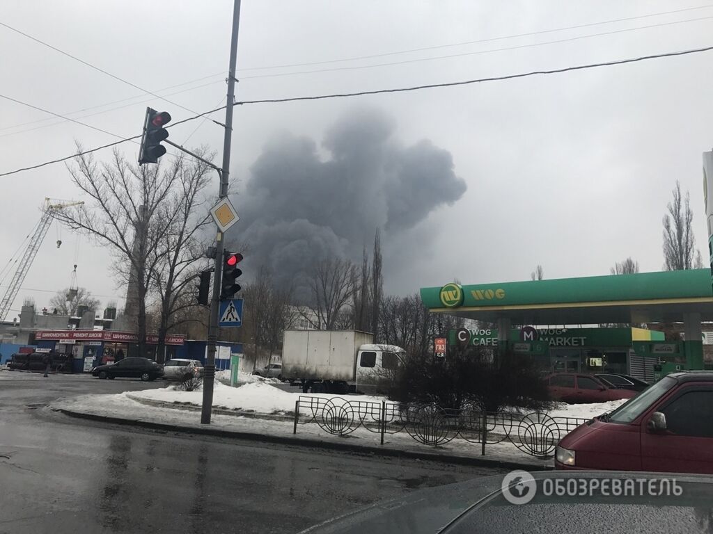 В Киеве произошел масштабный пожар на судостроительном заводе