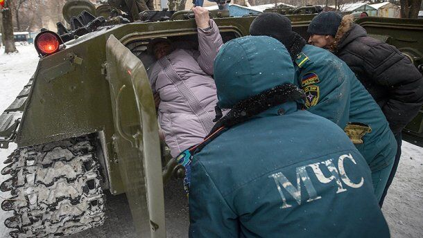 Готовится обстрел Авдеевки: оккупанты начали проводить принудительную эвакуацию Донецка