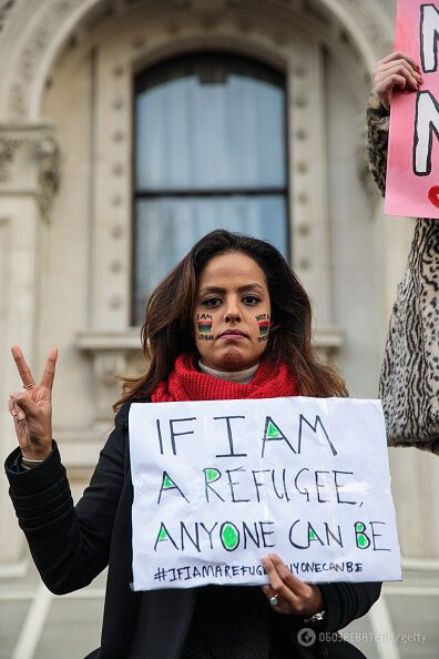 "Поставим расиста на место": в Лондоне разразился многотысячный протест из-за визита Трампа, опубликованы фото и видео
