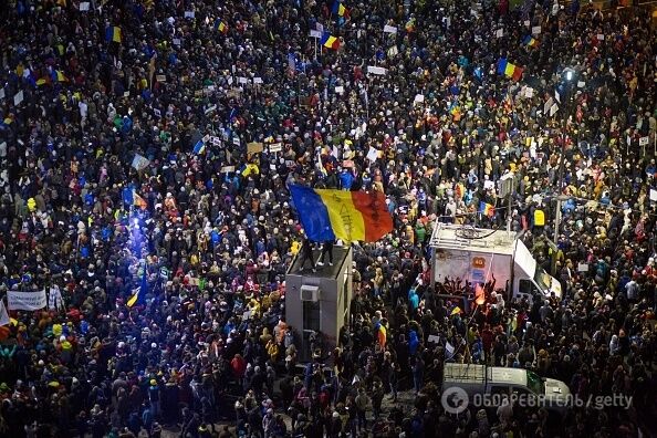 "Задня" не пройшла: під будівлю уряду Румунії прийшли близько 150 тис. протестувальників