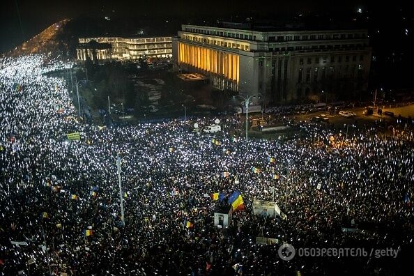 "Задня" не пройшла: під будівлю уряду Румунії прийшли близько 150 тис. протестувальників