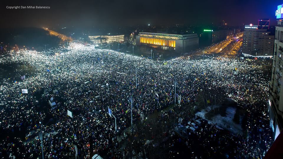 Румунія на порозі революції: на вулиці вийшли понад 500 тисяч протестувальників