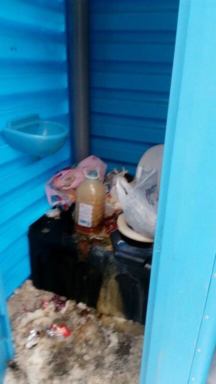 В центре Киева заметили ужасные уличные туалеты: опубликованы фото 