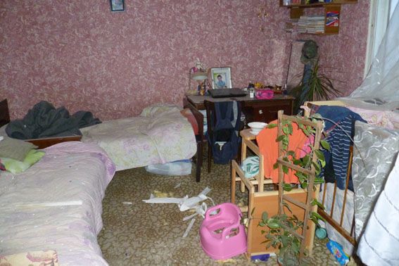 Гибель подростка на Донбассе: опубликованы фото последствий обстрела Курдюмовки