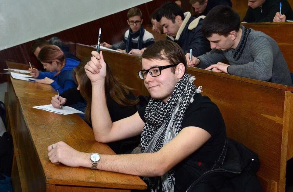 "Париж, Ле Бурже и Диснейленд ждут!" Прошел второй этап всеукраинского конкурса "Авиатор"