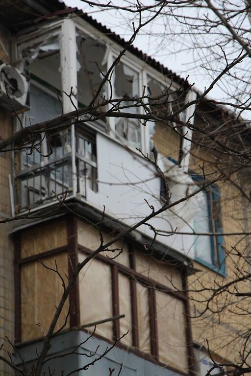 "Гатять з усього, що існує": бійці АТО показали фотодокази обстрілів із забороненої зброї