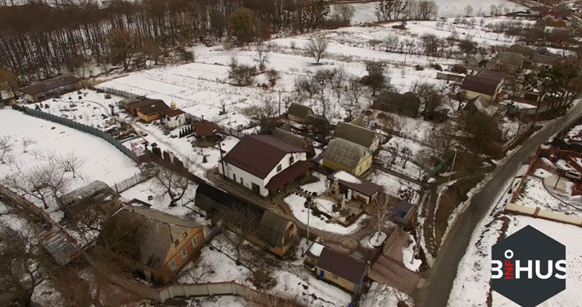 "Батьки-пенсіонери допомогли": в мережі показали декларацію скандального судді-мандрівника