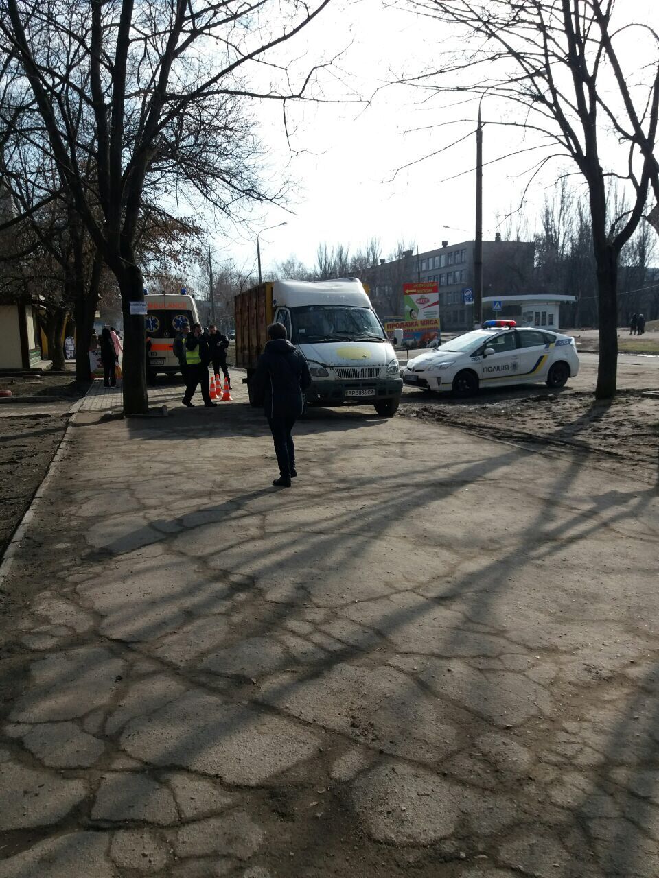 В Запорожье грузовой автомобиль сбил пожилую женщину (ФОТО)