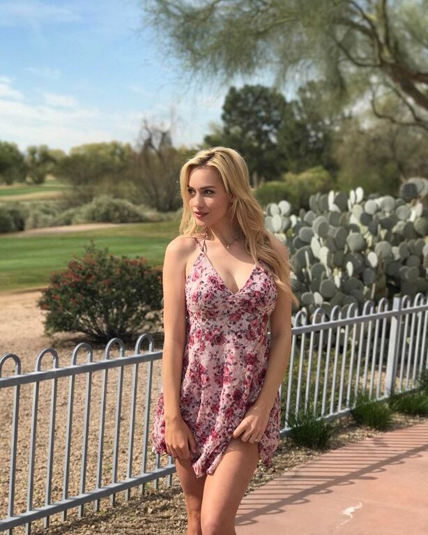 Самая красивая гольфистка мира разорвала Instagram роскошными формами