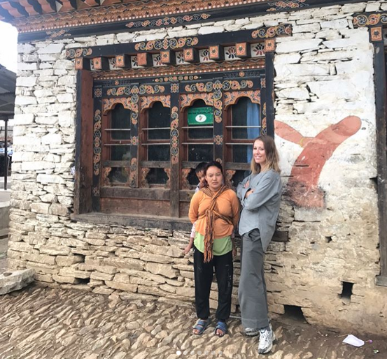 Ксенія Собчак у Бутані знайшла "храм Путіна"