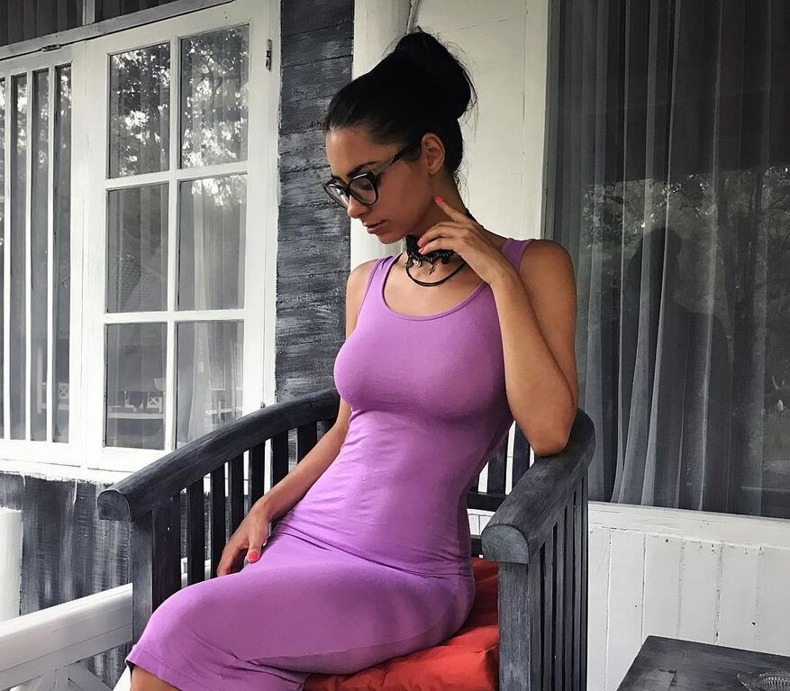 Фитнес-модель из России стала звездой Instagram благодаря огромному бюсту