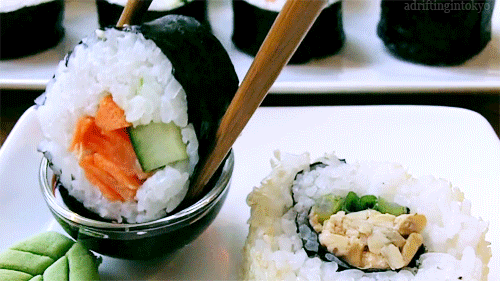 Как не отравиться суши летом: топ-5 главных правил употребления