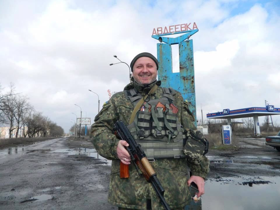 Був майже в усіх гарячих точках Донбасу: в Мар'їнці на блокпосту помер поліціянт