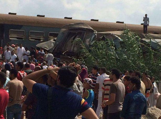 Кривава аварія потягу в Єгипті: маса загиблих. Опубліковані фото і відео