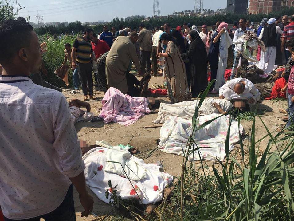 Кривава аварія потягу в Єгипті: маса загиблих. Опубліковані фото і відео