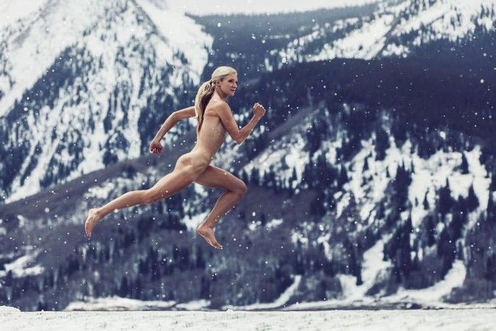 Эффектная блондинка  сотворила грандиозную сенсацию на чемпионате мира по легкой атлетике: обнаженные фото красотки
